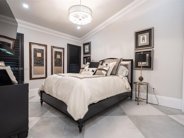 61 NW 128th Ave, Plantation FL 33325