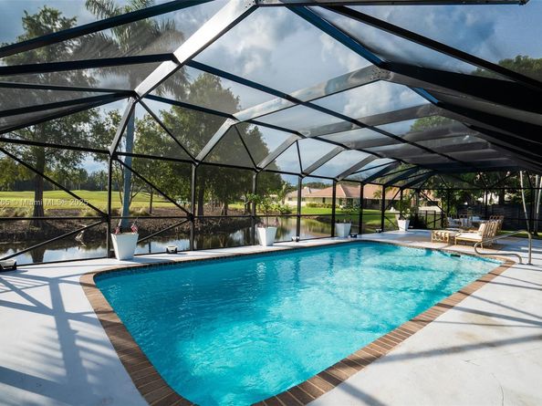 61 NW 128th Ave, Plantation FL 33325