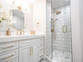 61 NW 128th Ave, Plantation FL 33325