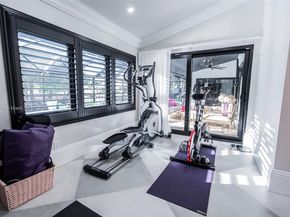 61 NW 128th Ave, Plantation FL 33325