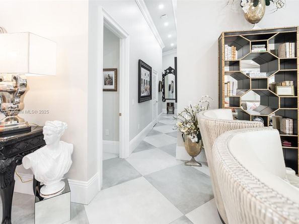 61 NW 128th Ave, Plantation FL 33325