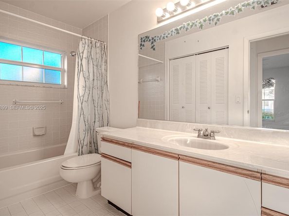 22482 Blue Marlin Dr, Boca Raton FL 33428