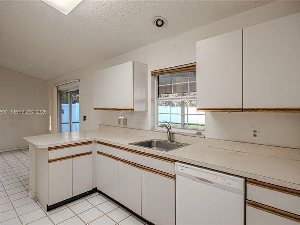 22482 Blue Marlin Dr, Boca Raton FL 33428