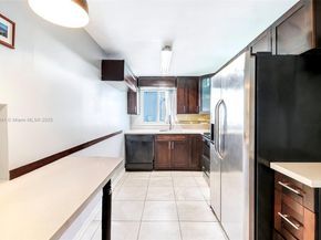 7830 Dickens Ave 202, Miami Beach FL 33141