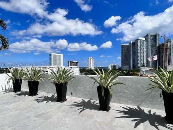 3301 NE 1st Ave L0202, Miami FL 33137