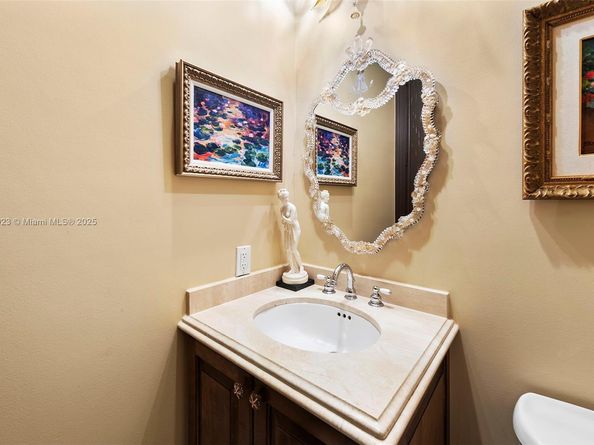 10390 SW 62nd St, Miami FL 33173
