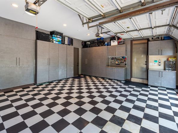10390 SW 62nd St, Miami FL 33173