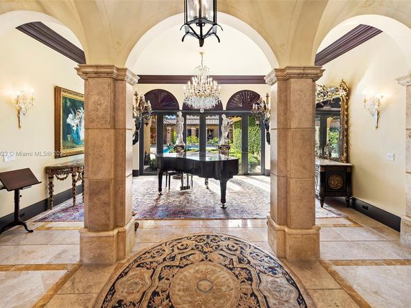 10390 SW 62nd St, Miami FL 33173