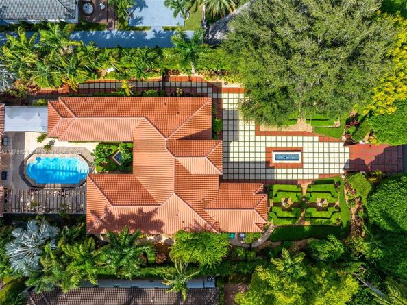 10390 SW 62nd St, Miami FL 33173