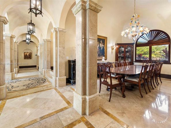10390 SW 62nd St, Miami FL 33173