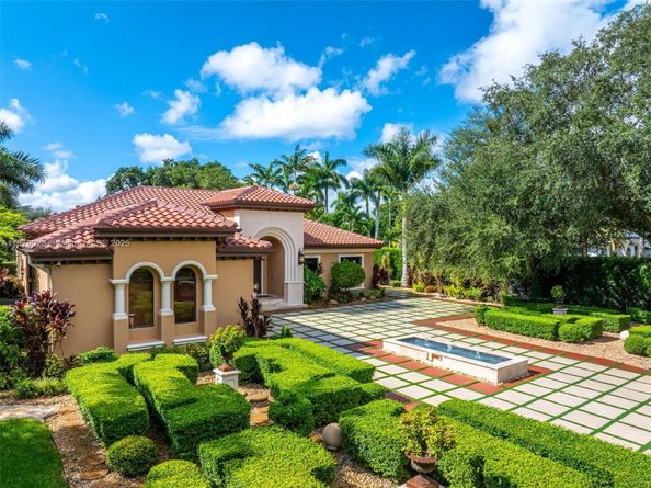 10390 SW 62nd St, Miami FL 33173