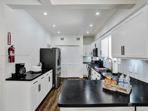 1128 Tyler St, Hollywood FL 33019