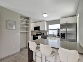 1128 Tyler St, Hollywood FL 33019