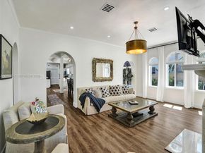 1128 Tyler St, Hollywood FL 33019