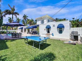 1128 Tyler St, Hollywood FL 33019