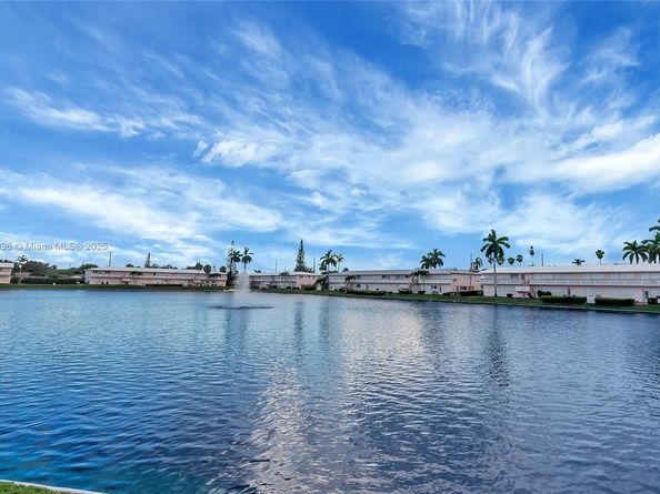820 SW 11th Ave 14B, Hallandale Beach FL 33009