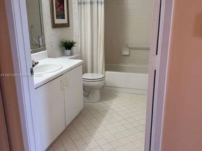 950 SW 138th Ave 409B, Pembroke Pines FL 33027