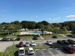 950 SW 138th Ave 409B, Pembroke Pines FL 33027