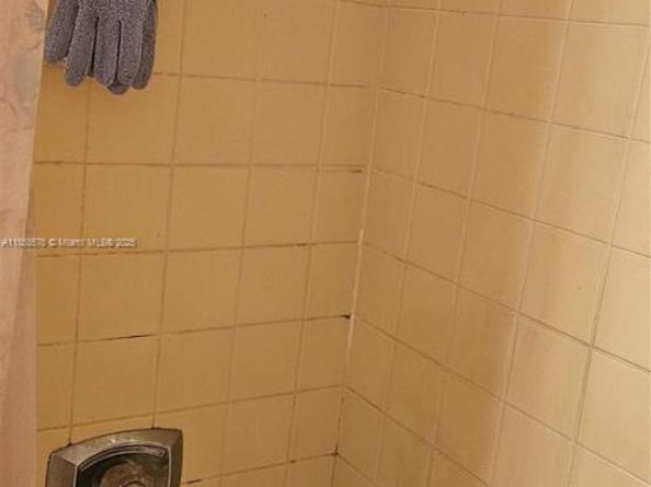 2649 NW 48th Ter 338, Lauderdale Lakes FL 33313