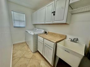 2901 NW 9th Ter, Wilton Manors FL 33311