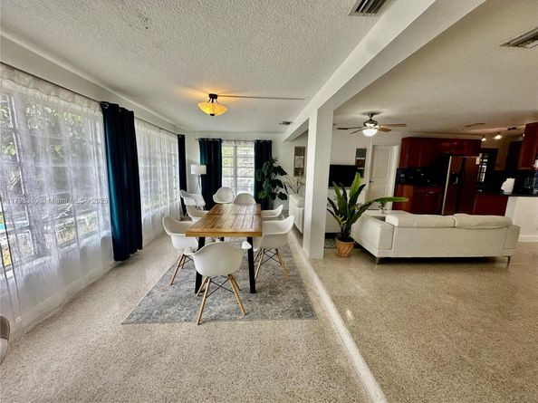 2901 NW 9th Ter, Wilton Manors FL 33311