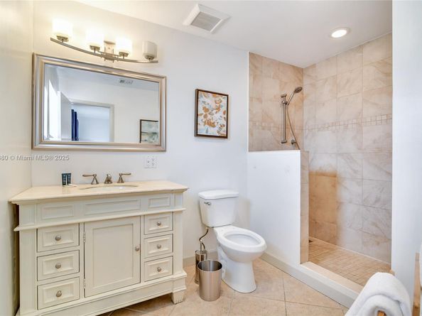 2901 NW 9th Ter, Wilton Manors FL 33311
