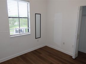 18240 SW 148th Rd 18240, Miami FL 33187