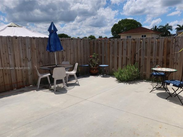 18240 SW 148th Rd 18240, Miami FL 33187