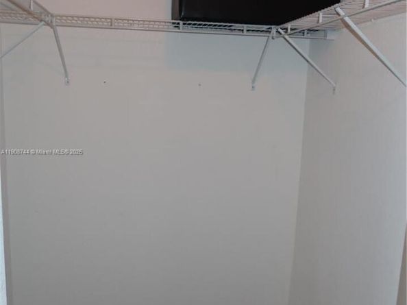 18240 SW 148th Rd 18240, Miami FL 33187