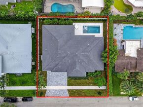 2757 NE 34th Street, Fort Lauderdale FL 33306