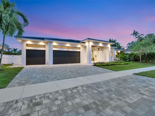 2757 NE 34th Street, Fort Lauderdale FL 33306