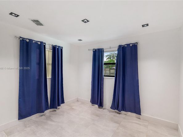 4340 NW 196th St, Miami Gardens FL 33055