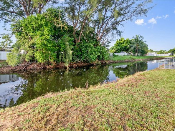 4340 NW 196th St, Miami Gardens FL 33055