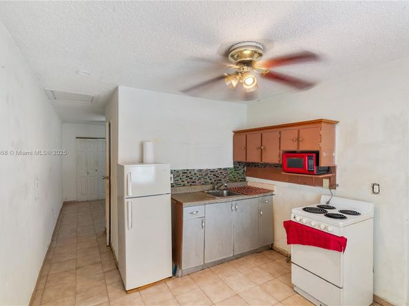 4340 NW 196th St, Miami Gardens FL 33055