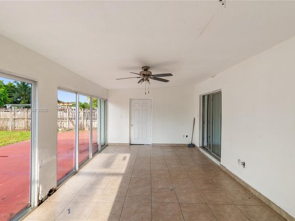 4340 NW 196th St, Miami Gardens FL 33055