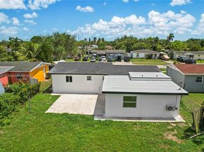651 NW 9th St, Homestead FL 33030