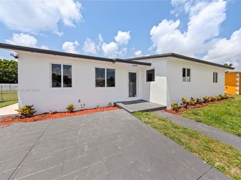 651 NW 9th St