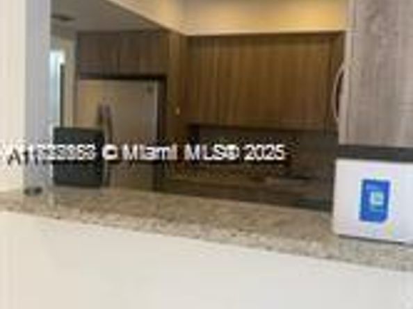 17570 Atlantic Blvd 119, Sunny Isles Beach FL 33160