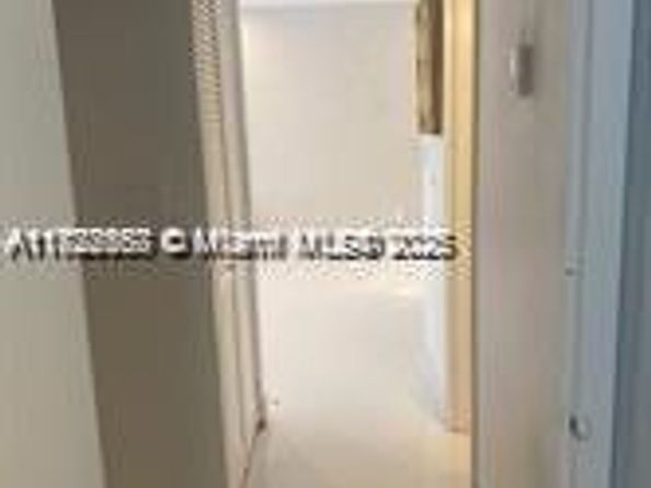 17570 Atlantic Blvd 119, Sunny Isles Beach FL 33160