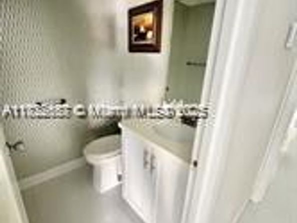 17570 Atlantic Blvd 119, Sunny Isles Beach FL 33160