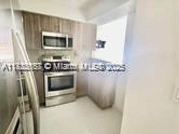 17570 Atlantic Blvd 119, Sunny Isles Beach FL 33160