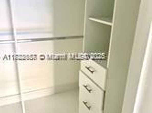 17570 Atlantic Blvd 119, Sunny Isles Beach FL 33160