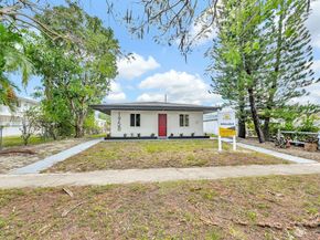 1958 NE 172nd St, North Miami Beach FL 33162