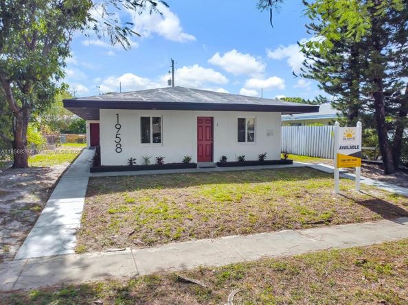 1958 NE 172nd St, North Miami Beach FL 33162