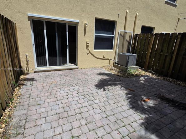 9031 SW 227th St 5, Cutler Bay FL 33190