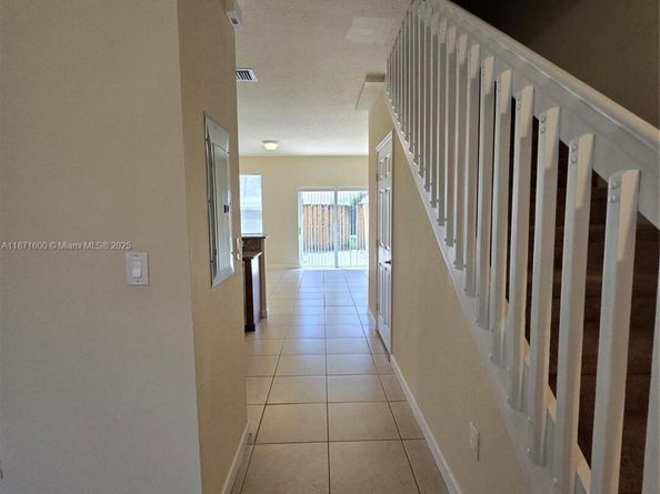 9031 SW 227th St 5, Cutler Bay FL 33190