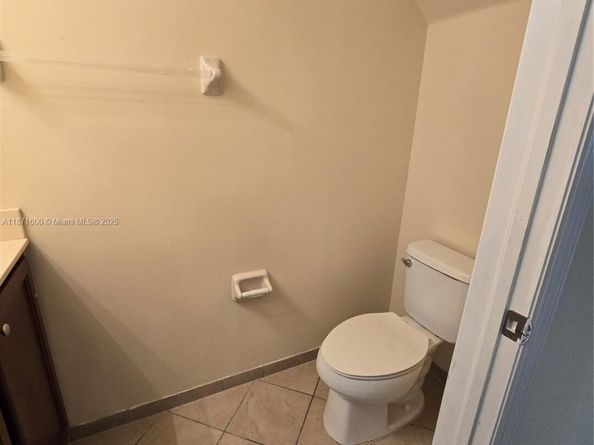 9031 SW 227th St 5, Cutler Bay FL 33190