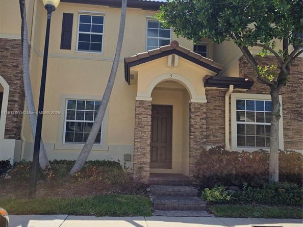 9031 SW 227th St 5, Cutler Bay FL 33190