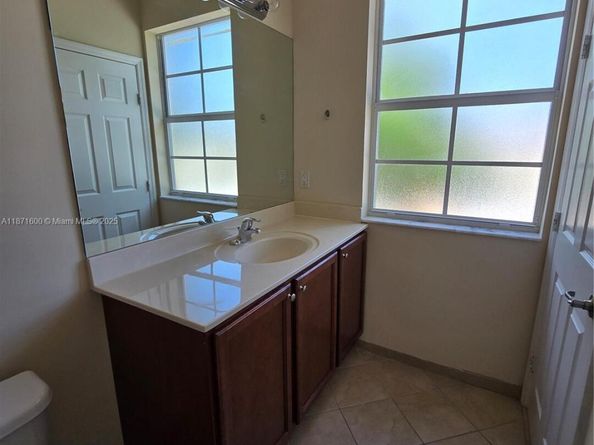 9031 SW 227th St 5, Cutler Bay FL 33190