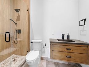 1031 Harbor Ct, Hollywood FL 33019
